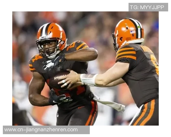 朗斯与拉华尔激战正酣谁能在法甲赛场上笑到最后